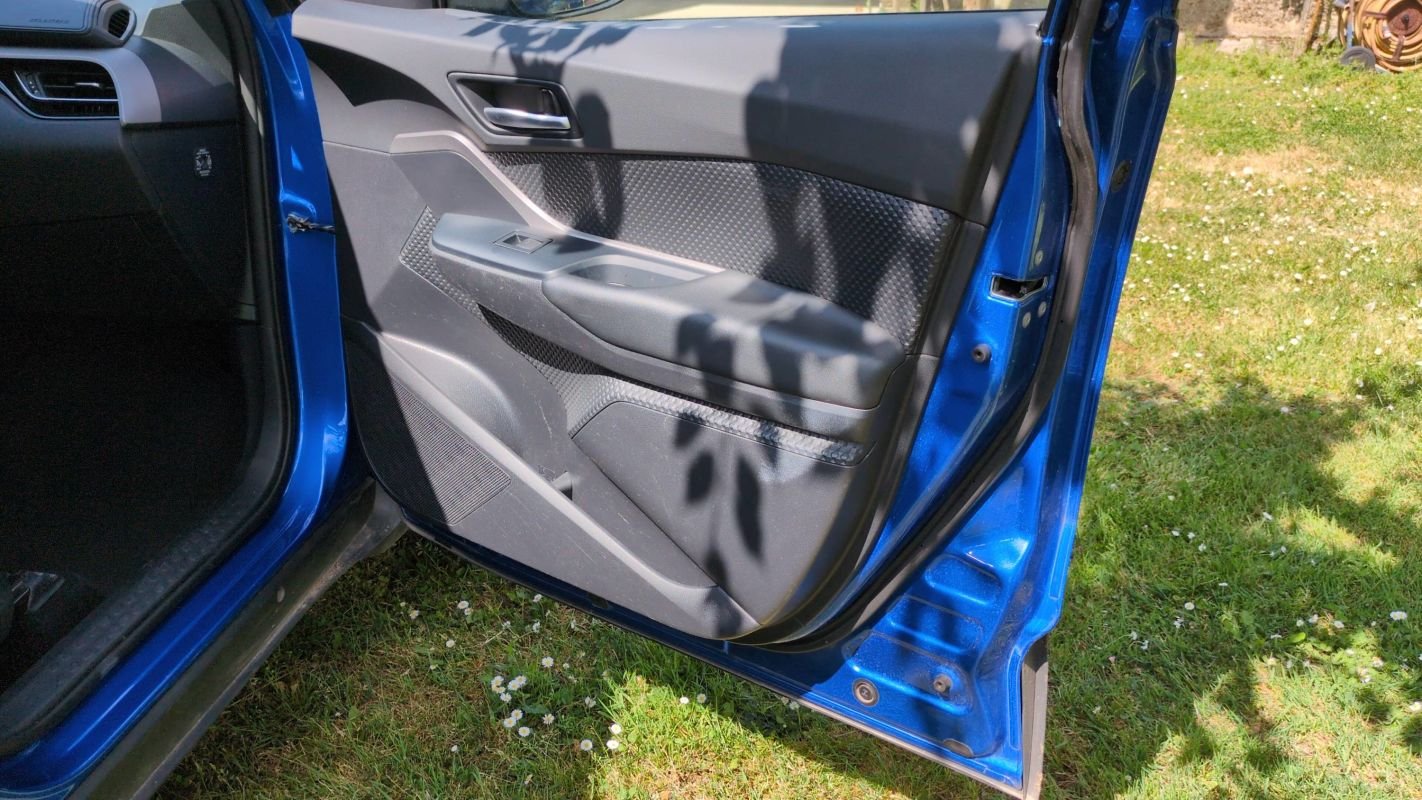 Toyota C-HR - Photo 23