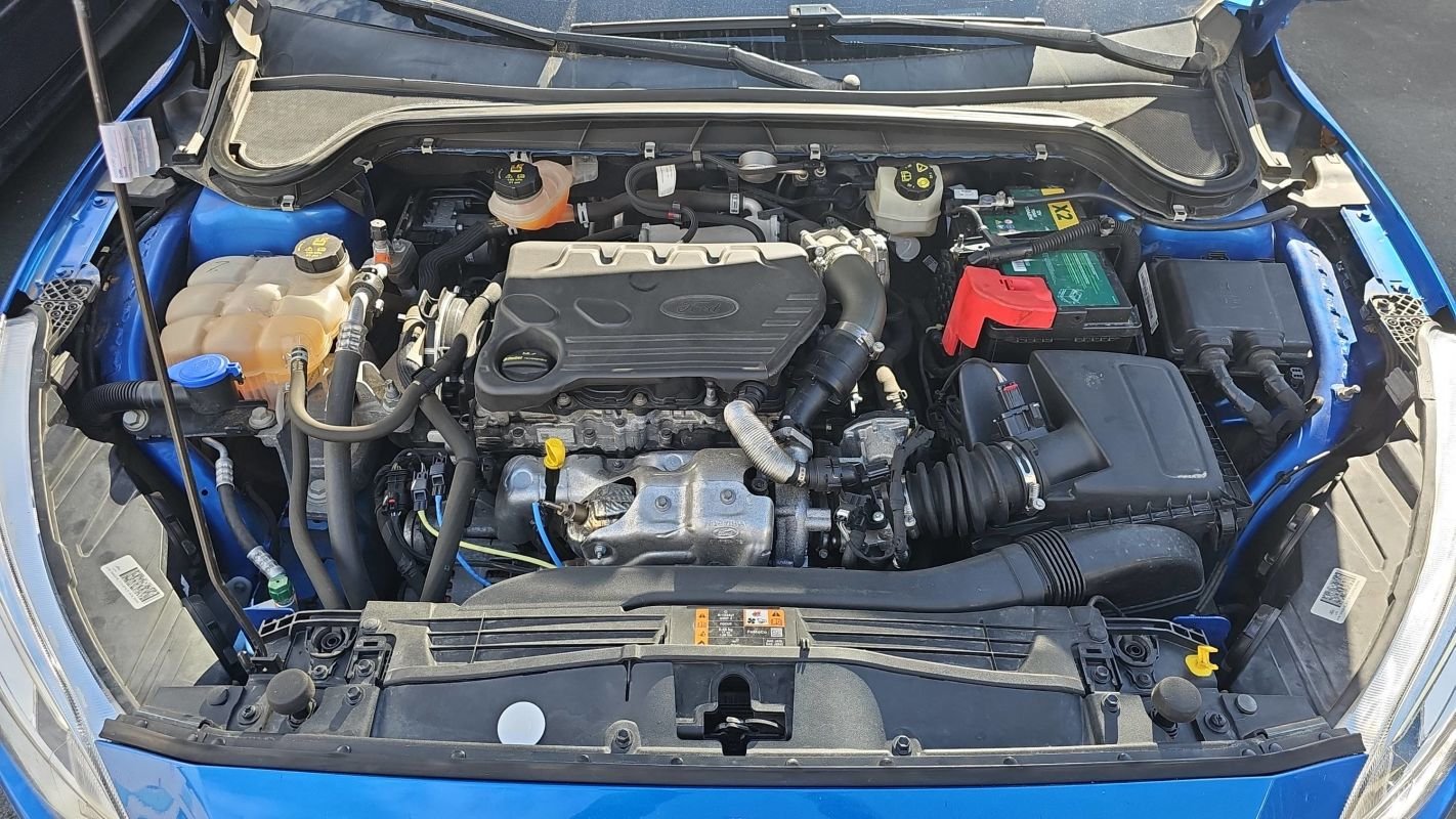 Ford Focus - Photo 15