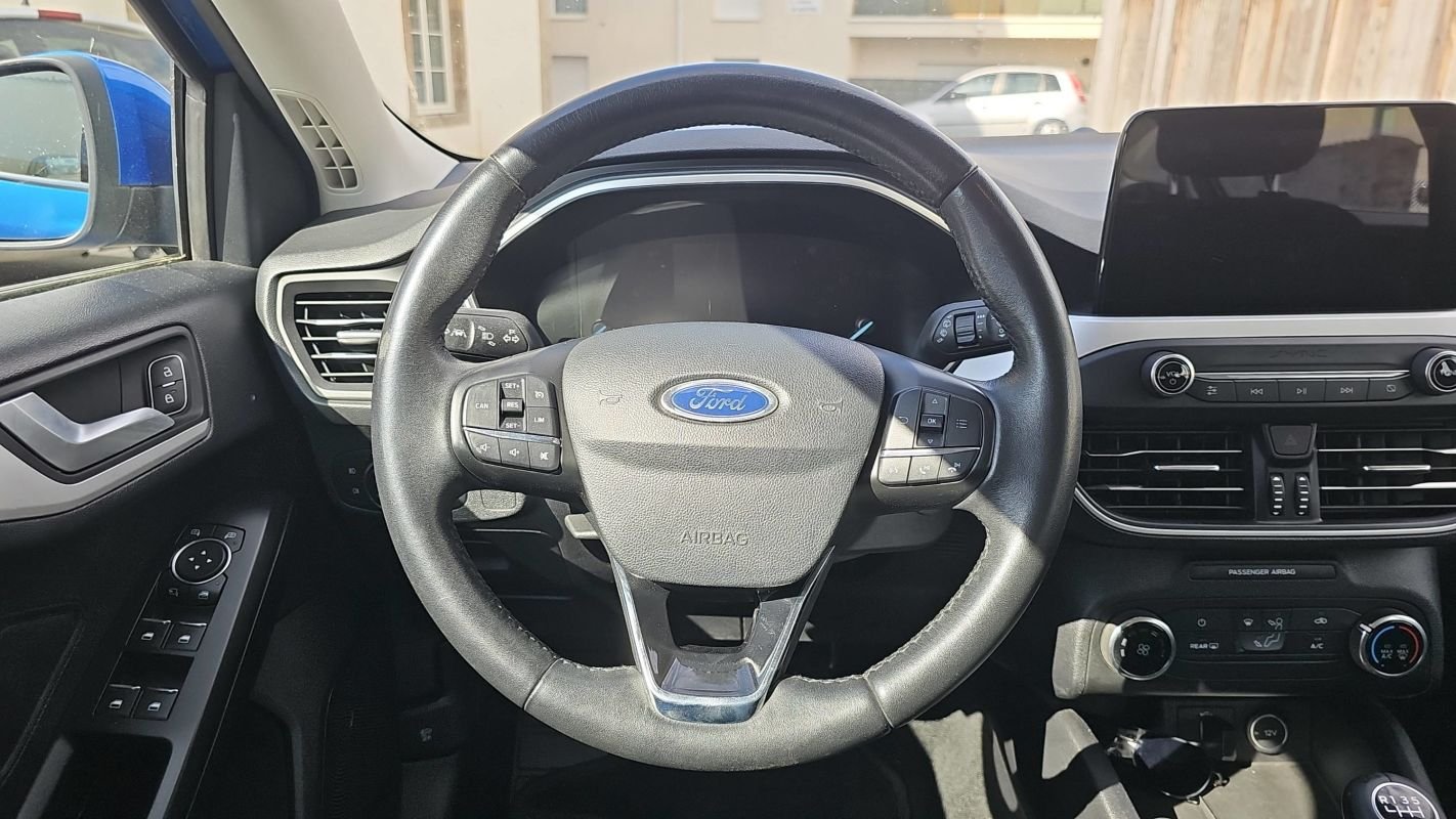 Ford Focus - Photo 22