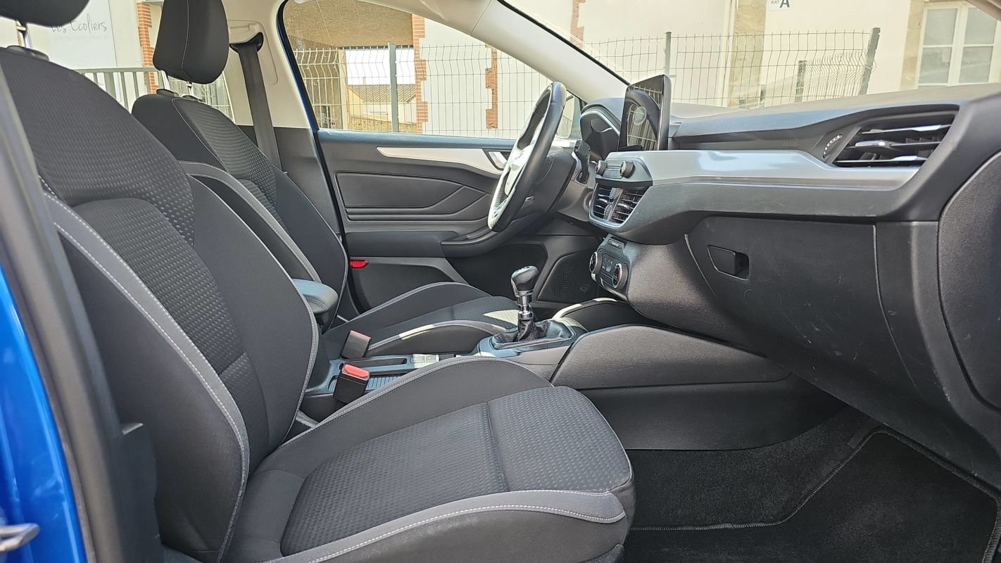 Ford Focus - Photo 27