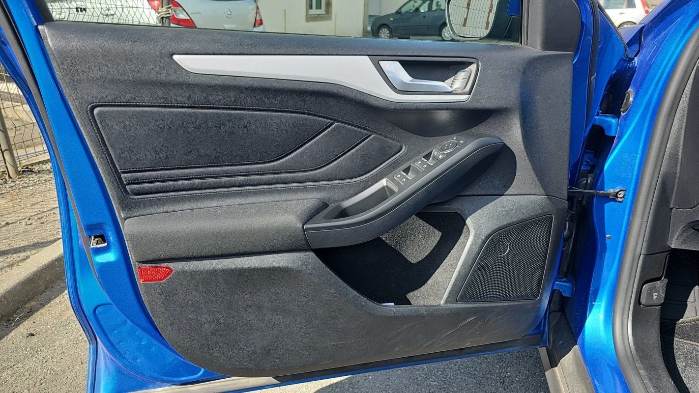 Ford Focus - Photo 7