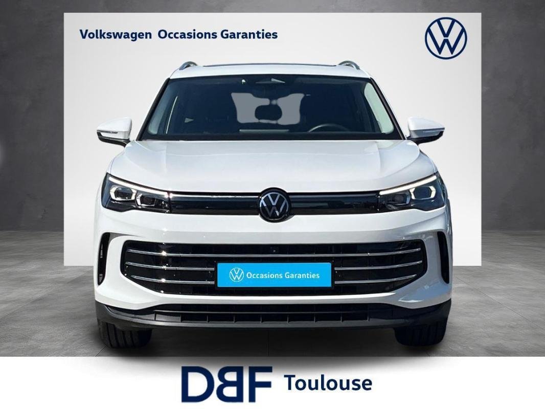 Volkswagen Tiguan - Photo 2