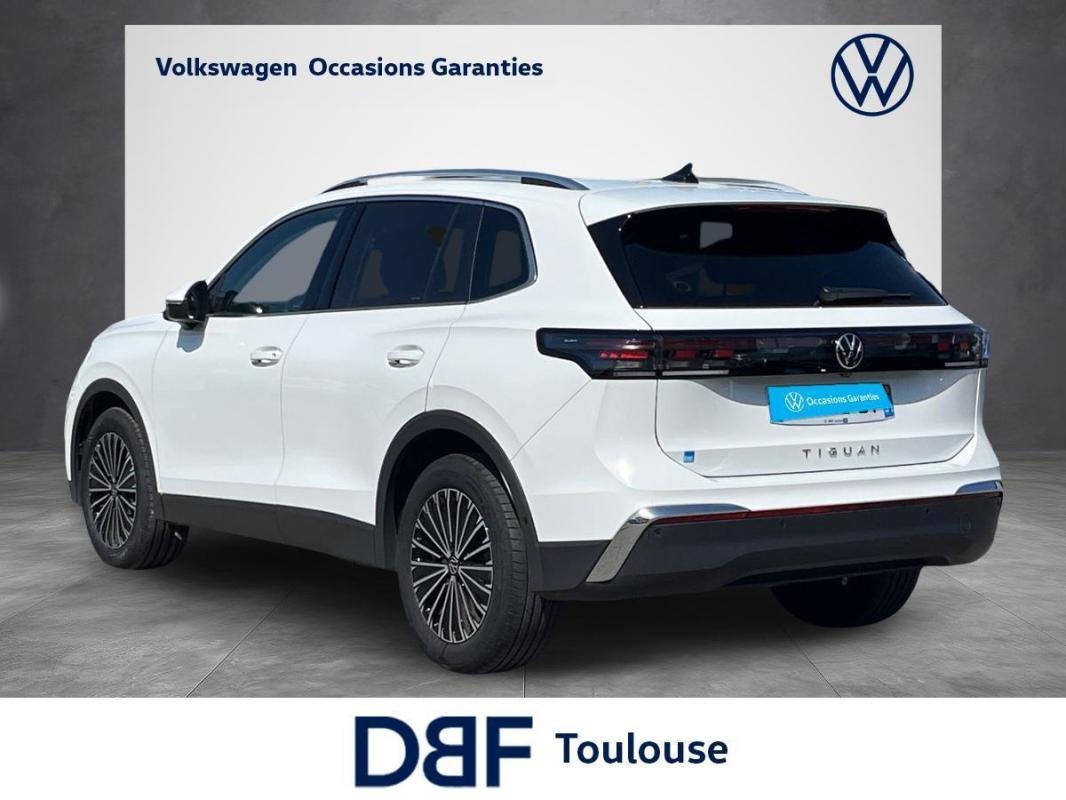 Volkswagen Tiguan - Photo 6