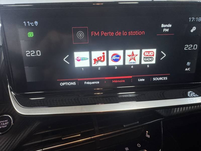 Peugeot 208 - Photo 19