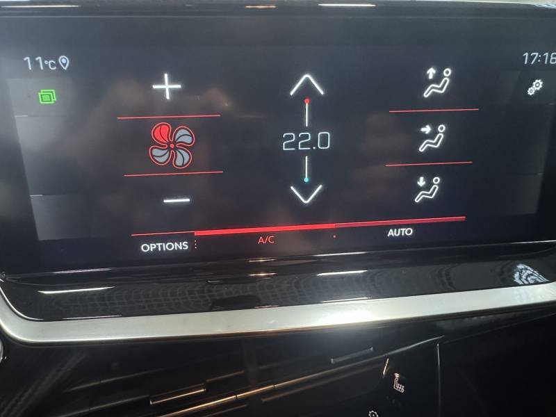Peugeot 208 - Photo 20