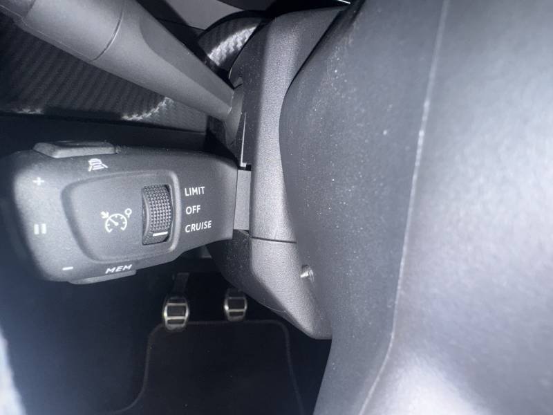 Peugeot 208 - Photo 28