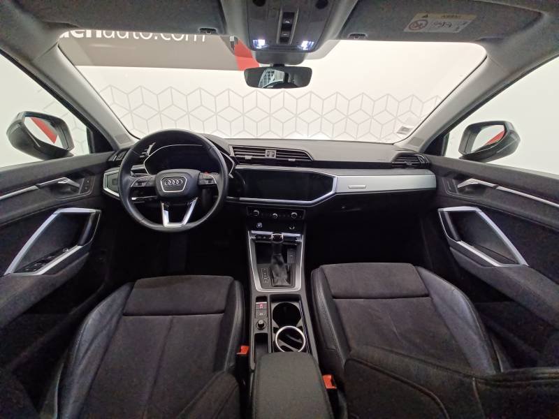 Audi Q3 - Photo 12