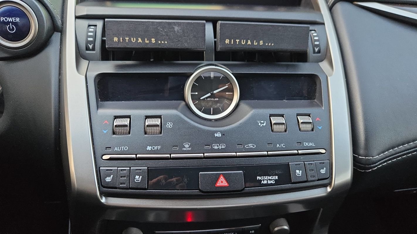 Lexus NX - Photo 13