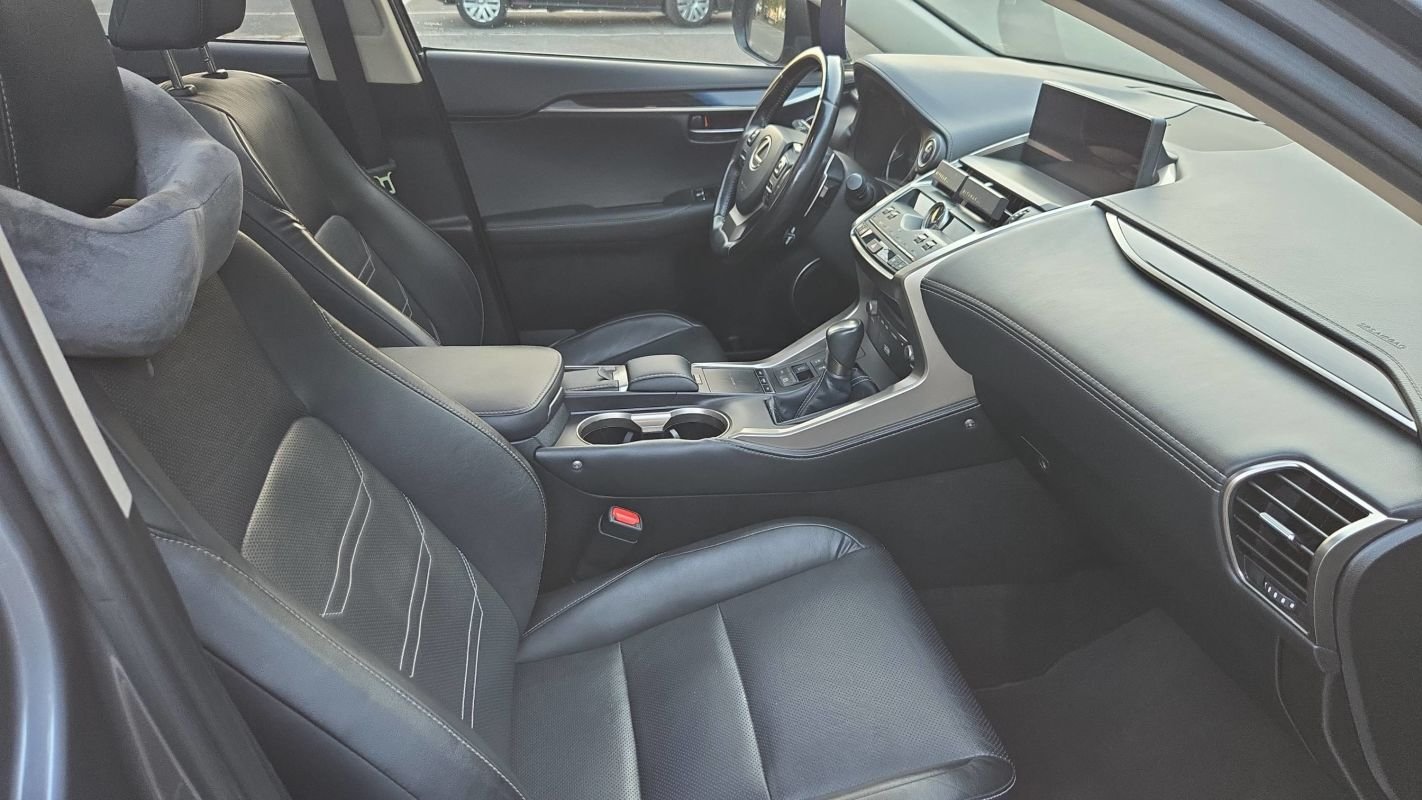 Lexus NX - Photo 26