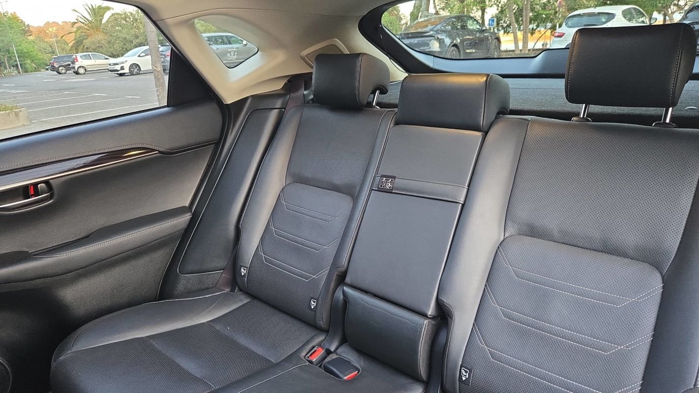 Lexus NX - Photo 9