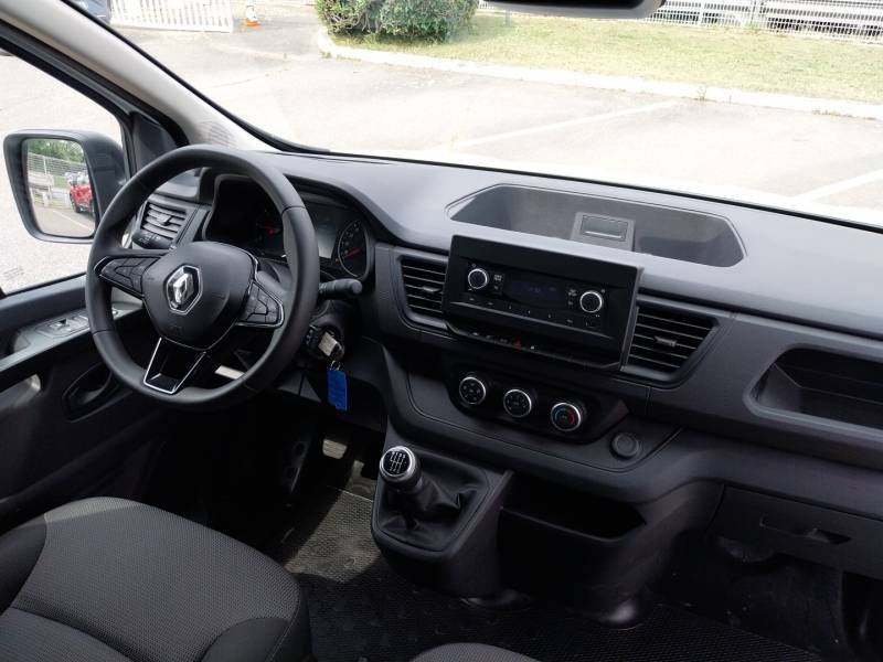 Renault Trafic - Photo 11