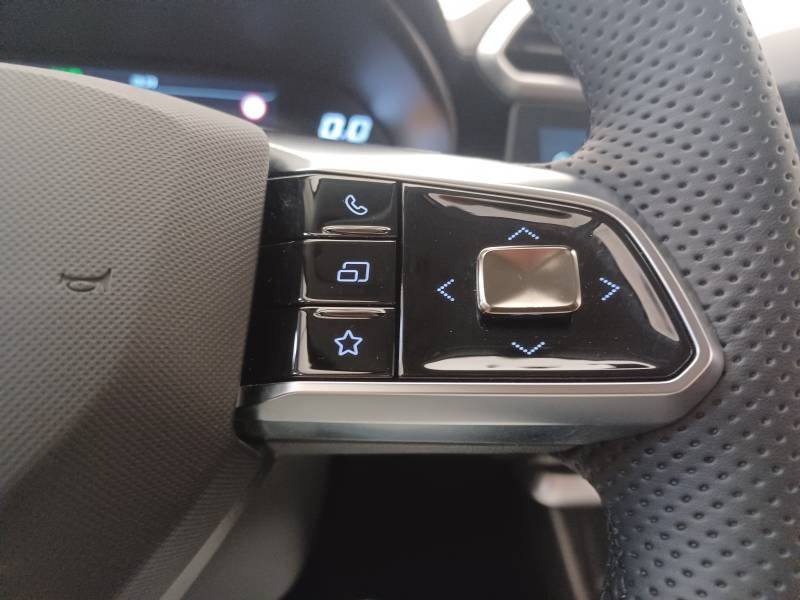 MG ZS - Photo 24