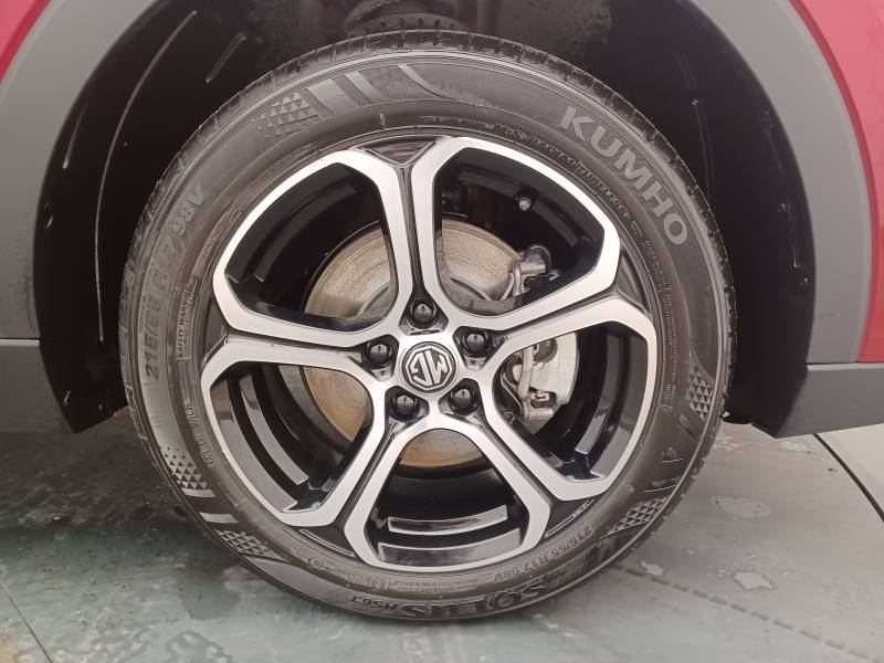MG ZS - Photo 10