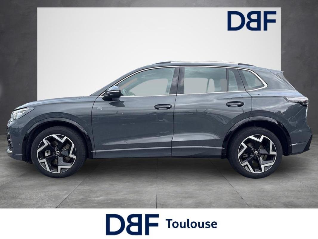 Volkswagen Tiguan - Photo 2