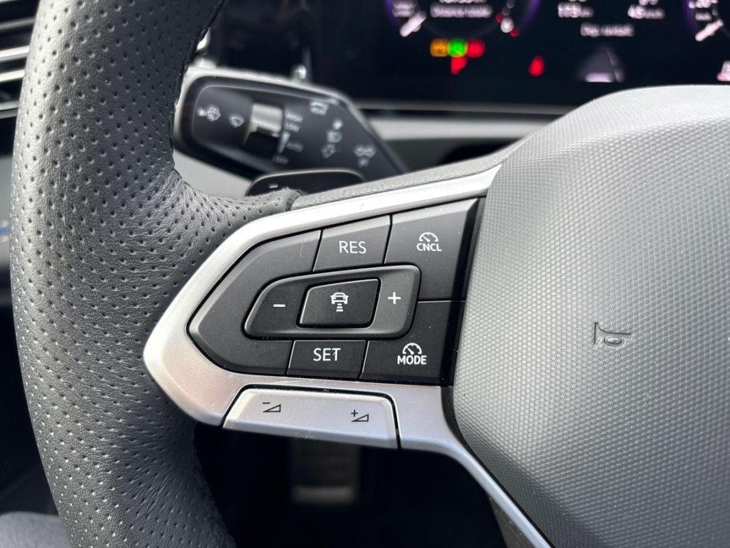 Volkswagen Tiguan - Photo 21