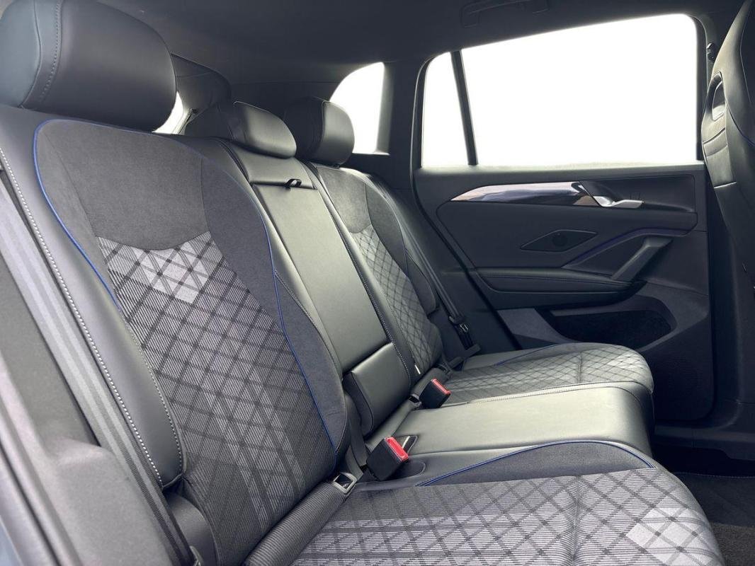 Volkswagen Tiguan - Photo 23
