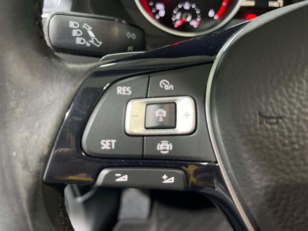 Volkswagen Tiguan - Photo 21