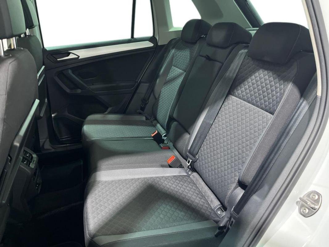 Volkswagen Tiguan - Photo 23