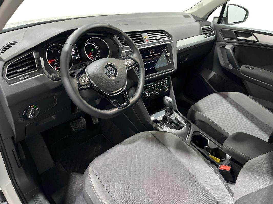 Volkswagen Tiguan - Photo 9