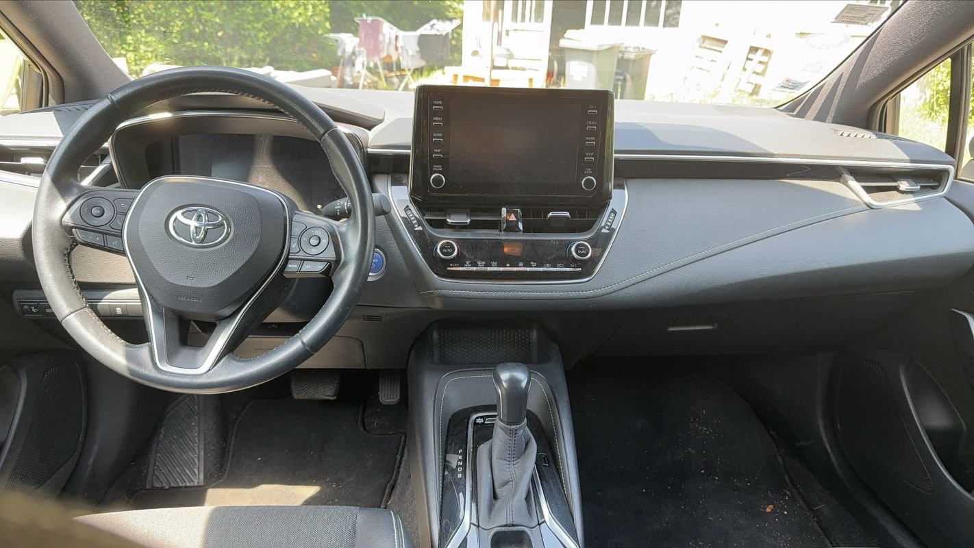 Toyota Corolla - Photo 11