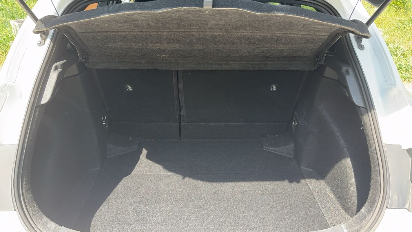 Toyota Corolla - Photo 14