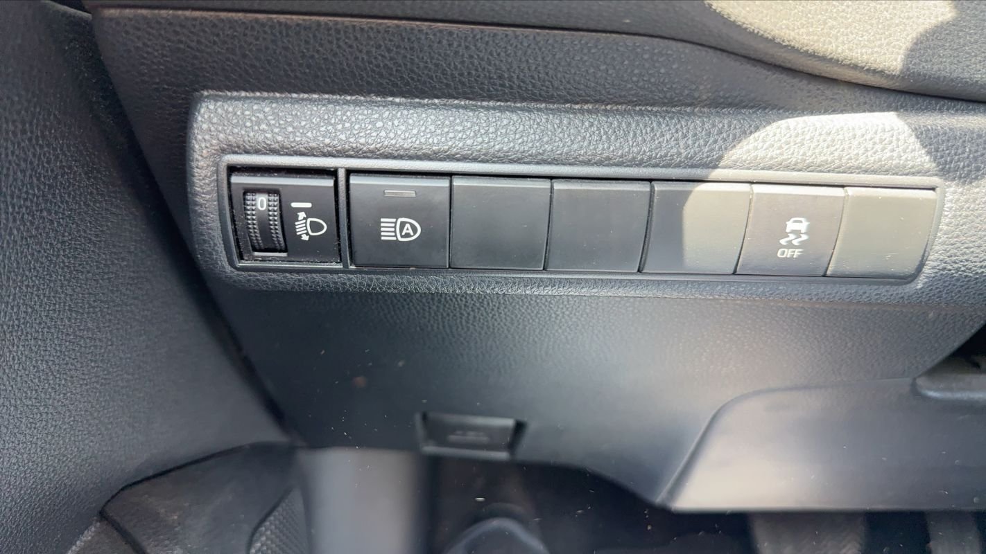 Toyota Corolla - Photo 22