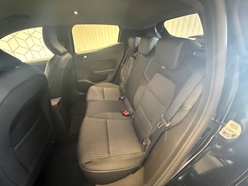 Mitsubishi Colt - Photo 26