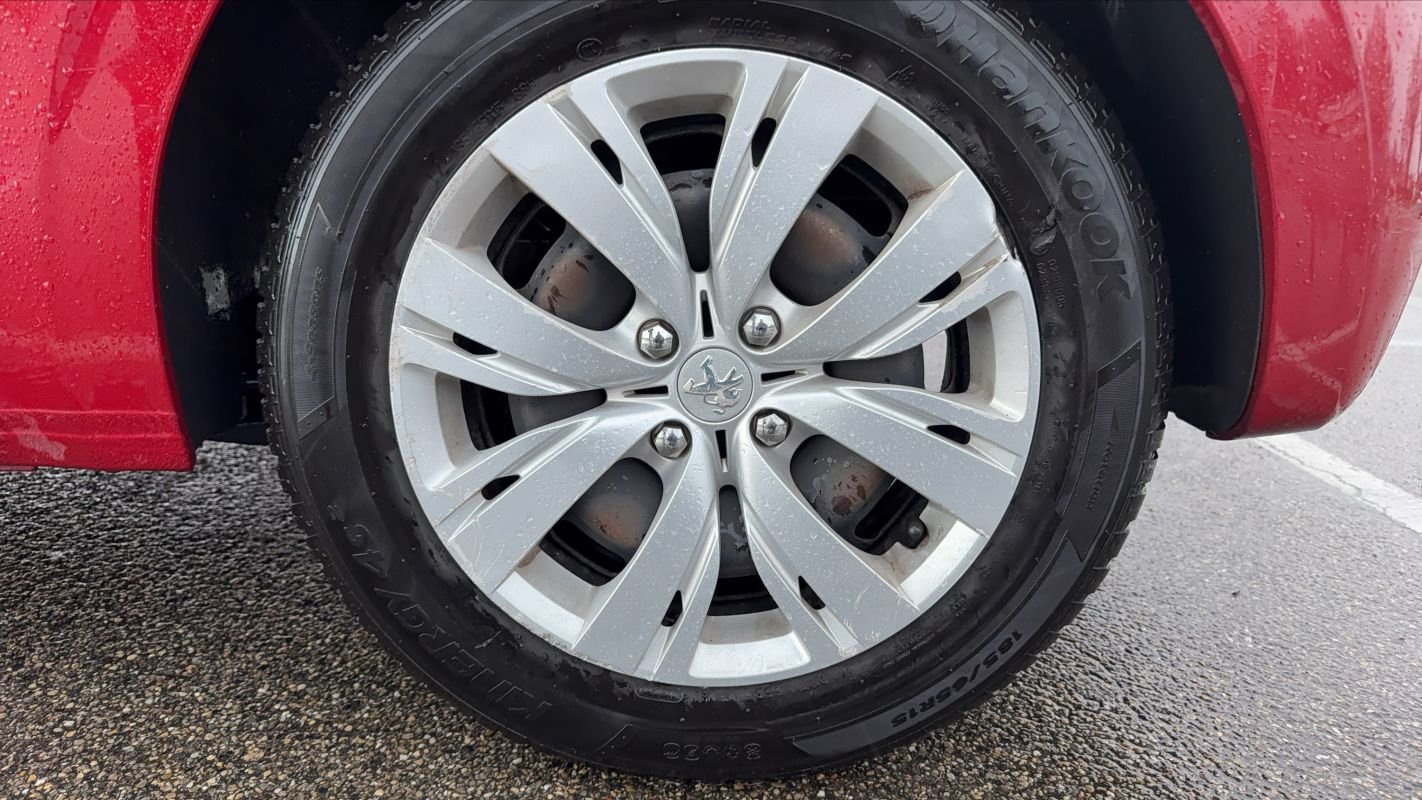Peugeot 208 - Photo 19