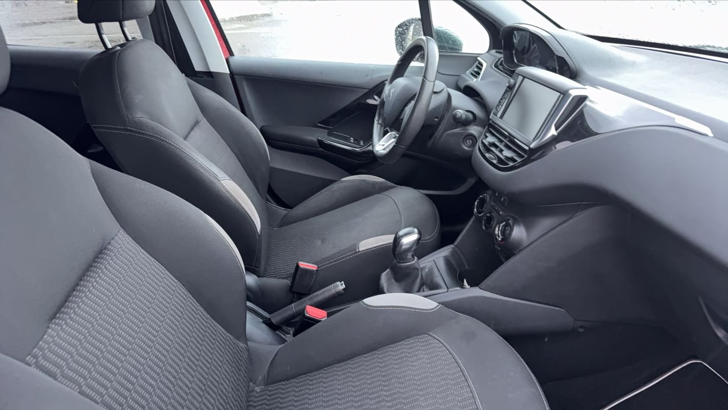 Peugeot 208 - Photo 27