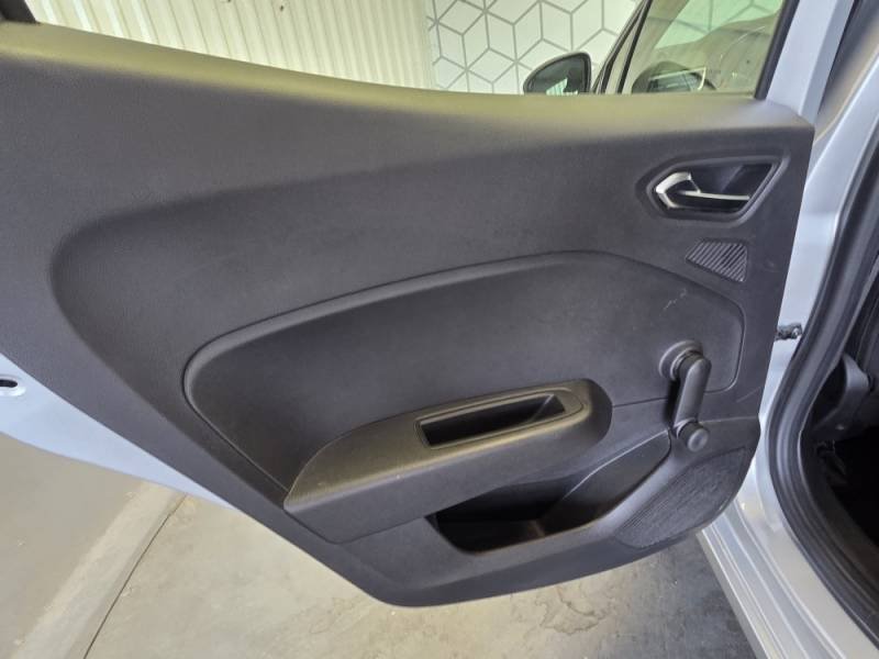 Renault Clio - Photo 39