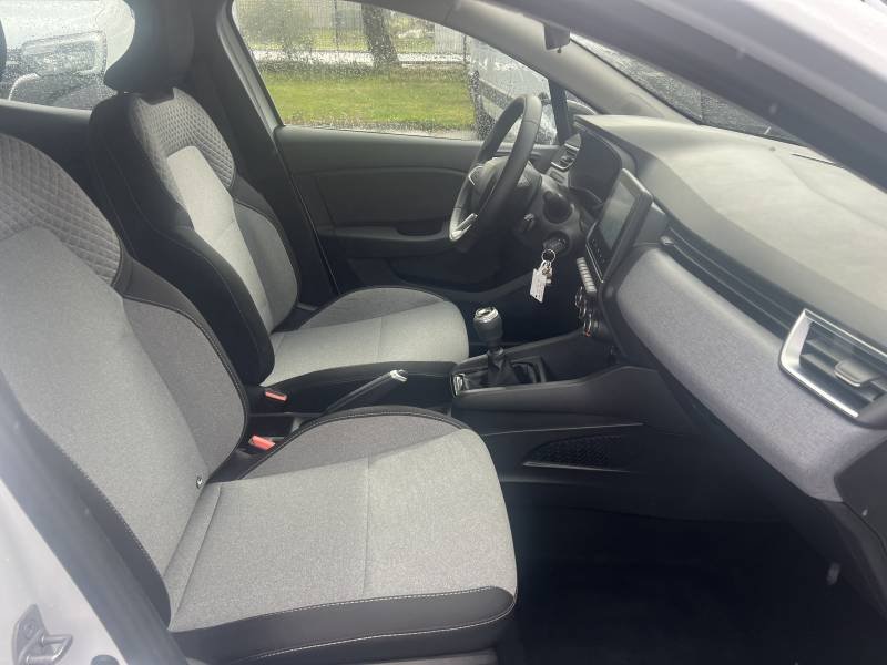 Renault Clio - Photo 17