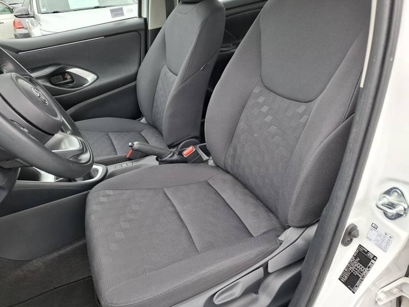 Toyota Yaris - Photo 20