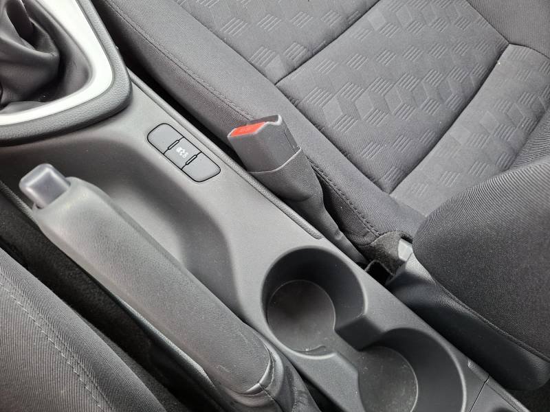 Toyota Yaris - Photo 38