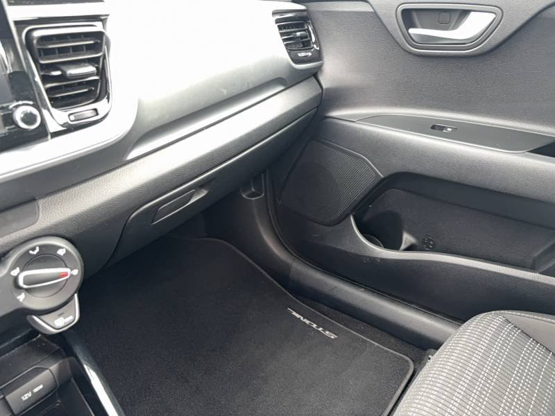 Kia Stonic - Photo 26
