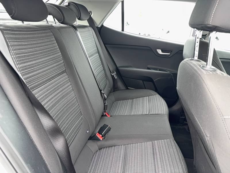Kia Stonic - Photo 34