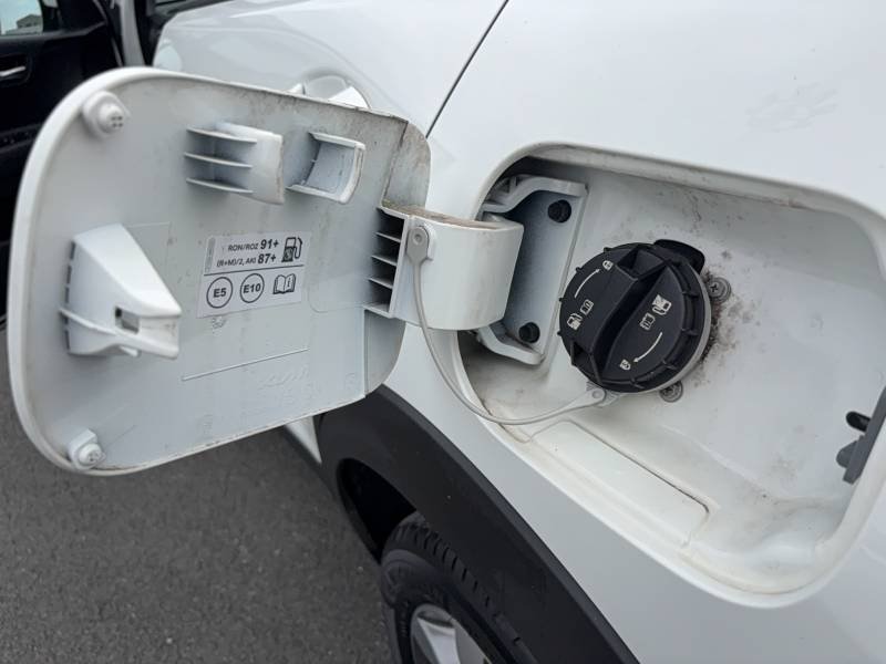 Kia Stonic - Photo 37