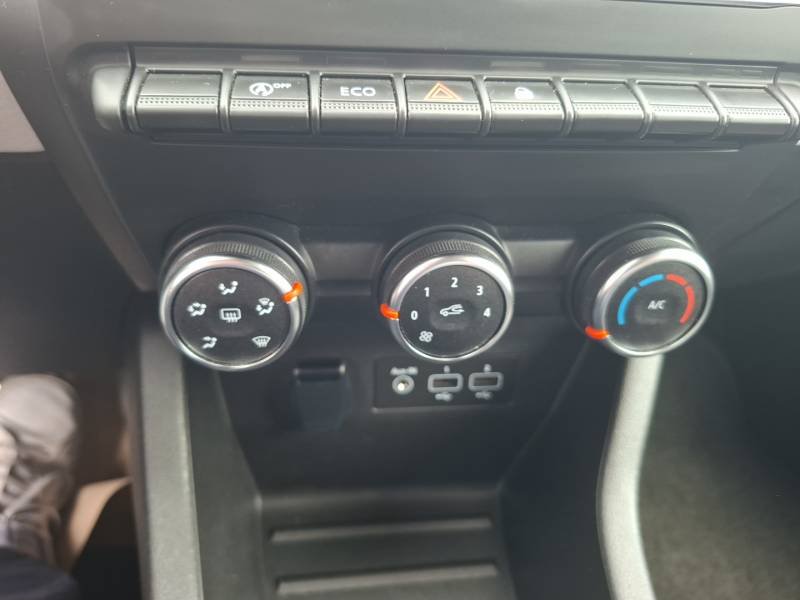 Renault Clio - Photo 24