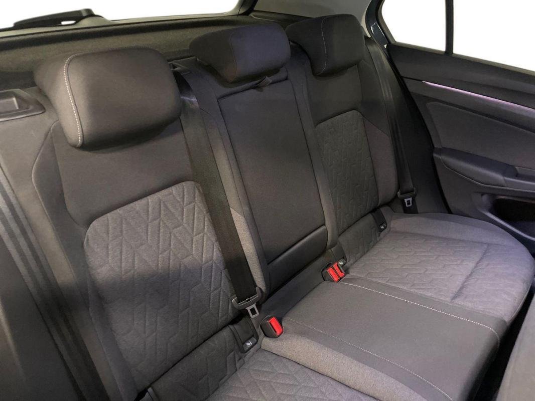 Volkswagen Golf - Photo 23