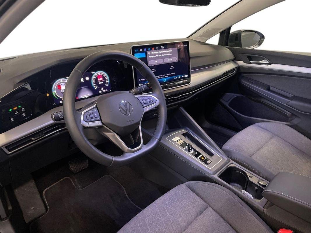Volkswagen Golf - Photo 9