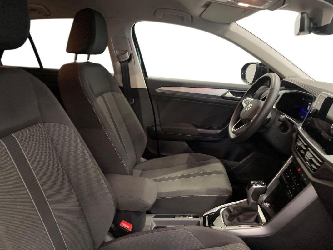 Volkswagen T-Roc - Photo 13
