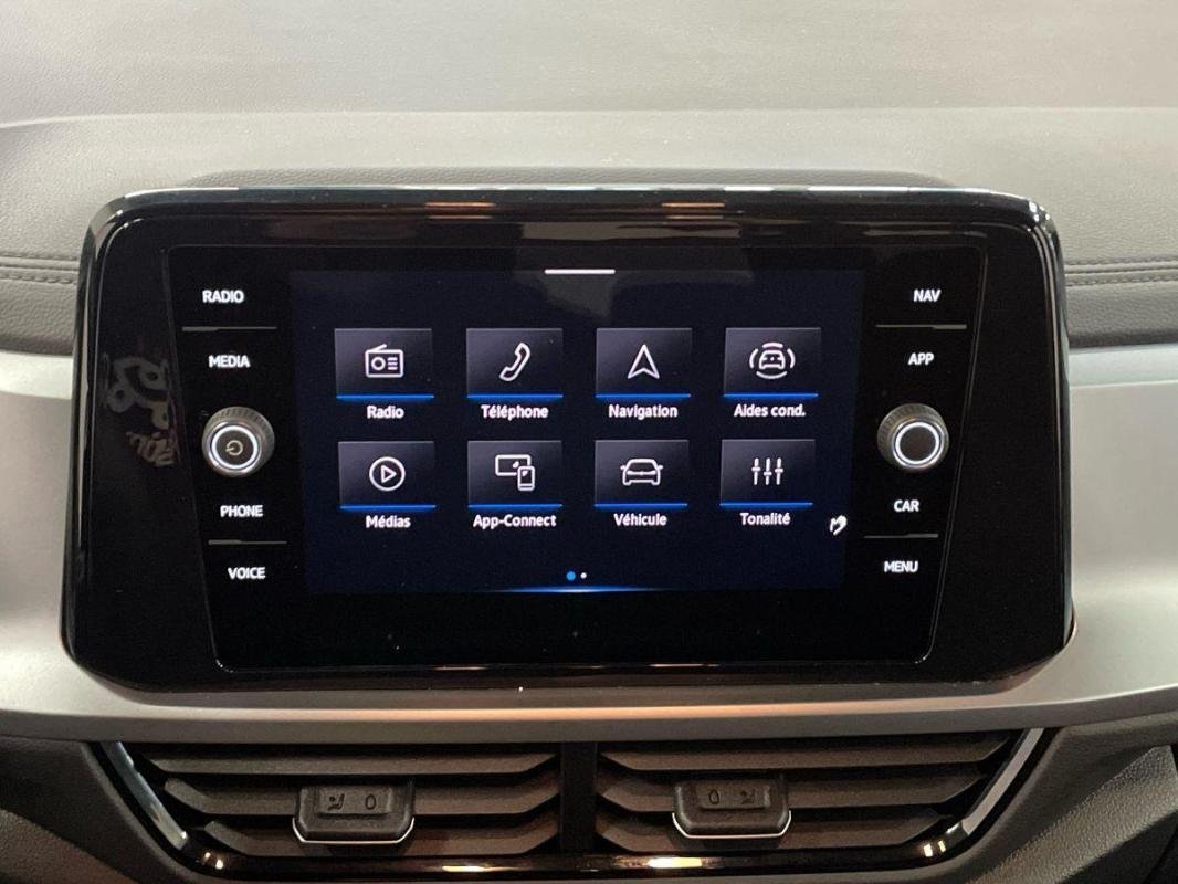 Volkswagen T-Roc - Photo 16