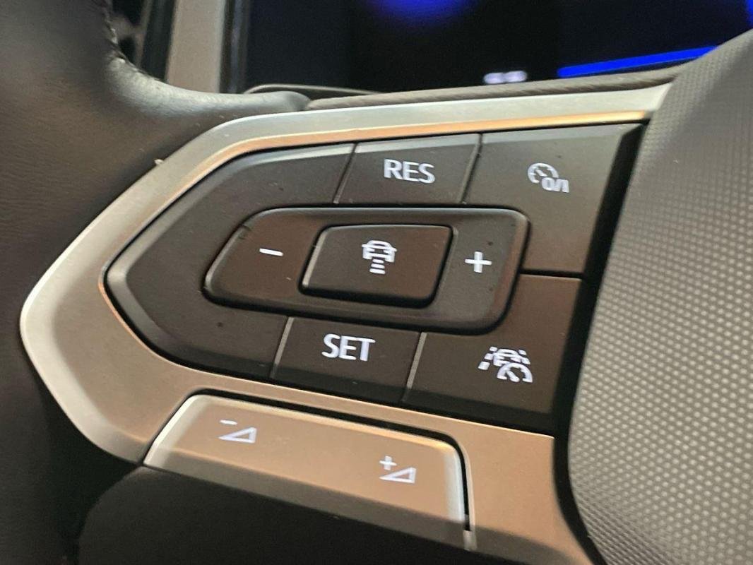 Volkswagen T-Roc - Photo 21