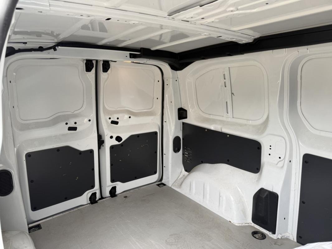 Peugeot Expert - Photo 11