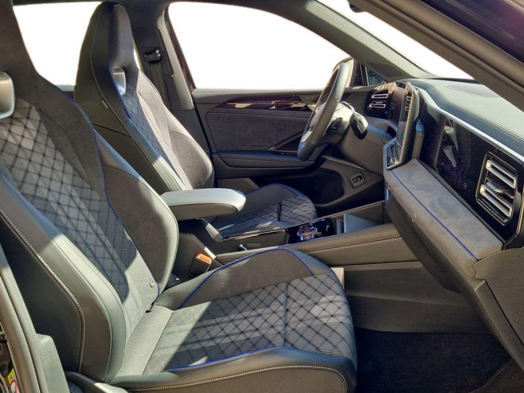 Volkswagen Tiguan - Photo 13