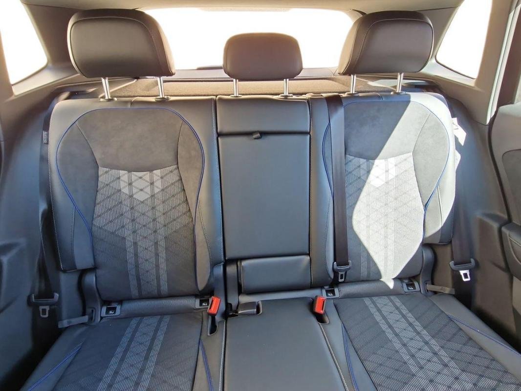 Volkswagen Tiguan - Photo 22