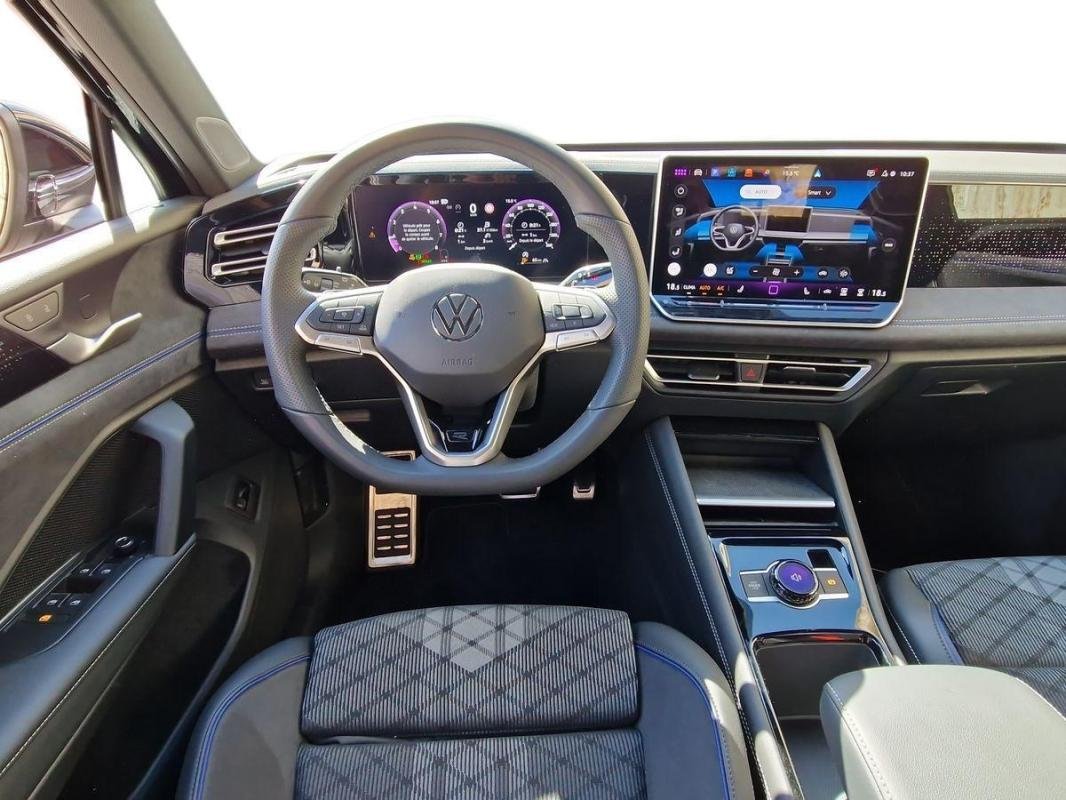 Volkswagen Tiguan - Photo 24