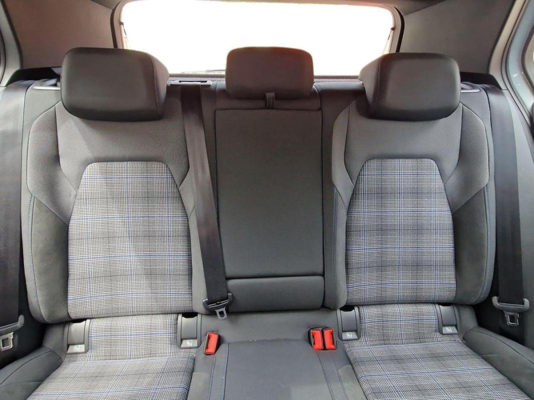 Volkswagen Golf - Photo 22
