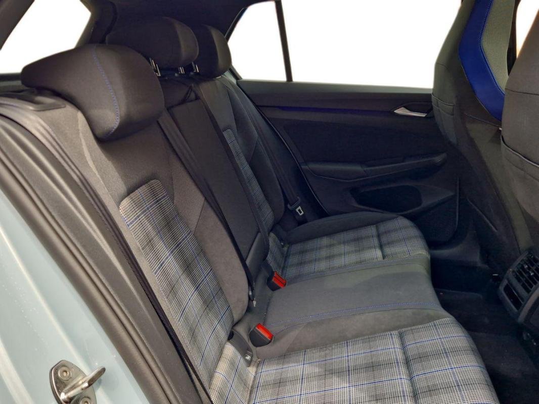 Volkswagen Golf - Photo 23