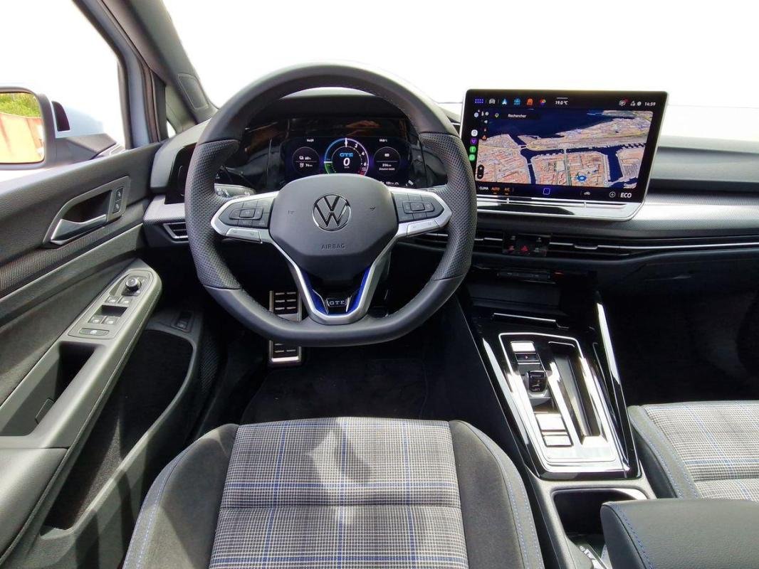 Volkswagen Golf - Photo 24