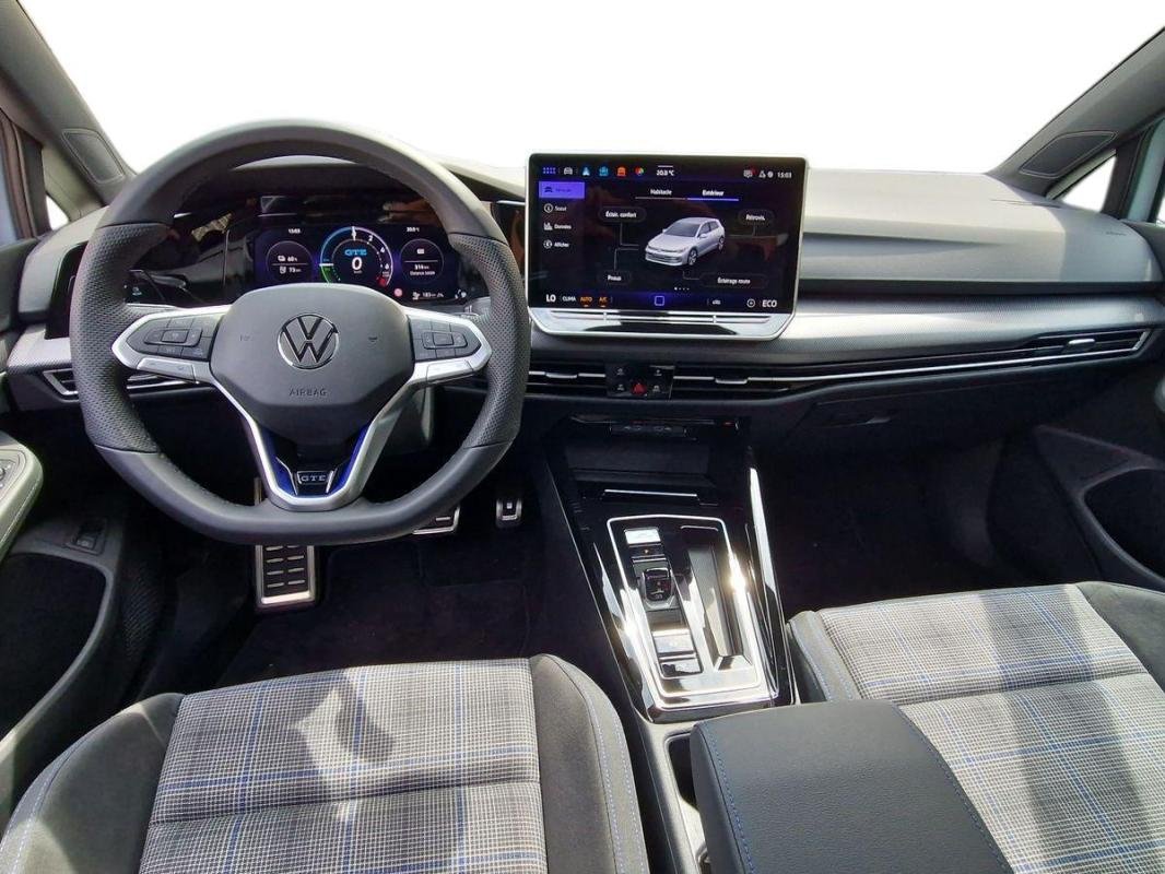 Volkswagen Golf - Photo 8